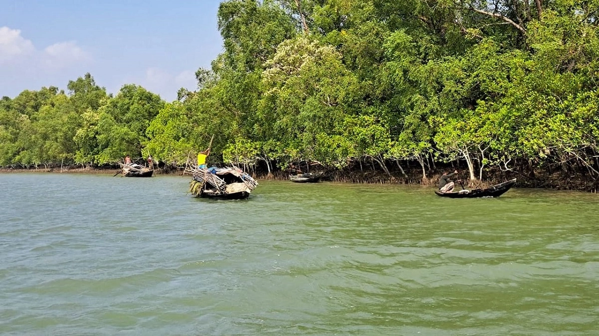 ২৮ লাখ টাকার বিনিময়ে ১০ অপহৃত জেলের মুক্তি