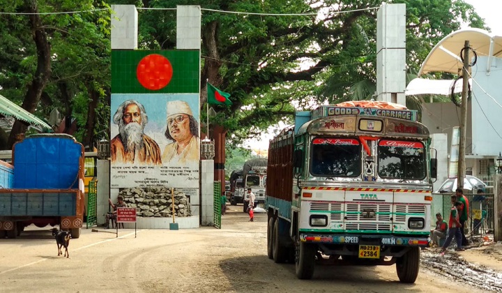 বেনাপোল বন্দরে রফতানি বাড়লেও কমেছে আমদানি