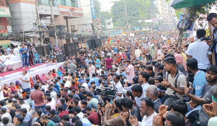 নয়াপল্টনে চলছে বিএনপির গণসমাবেশ