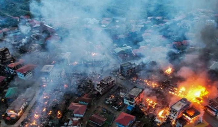 রাখাইনে জান্তাবাহিনীর বিমান হামলায় নিহত ৪০