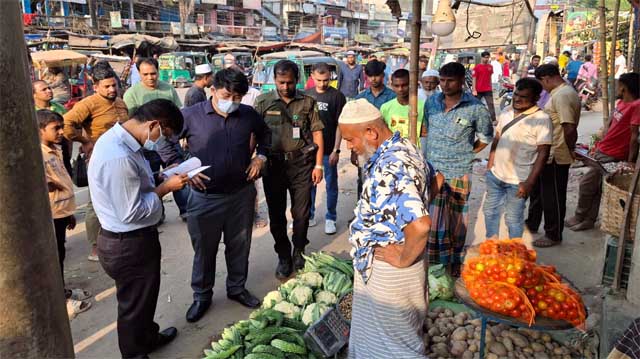 ফেনীতে সাঁড়াশি অভিযান