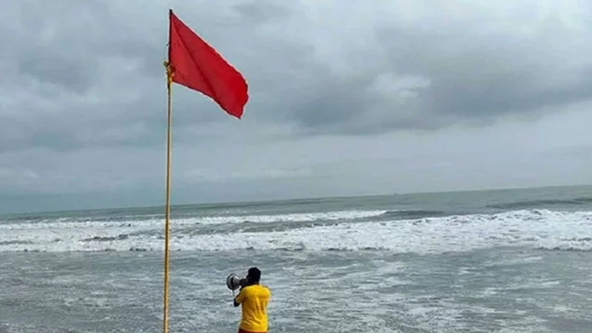 নদীবন্দরকে ১ নম্বর সতর্ক সংকেত