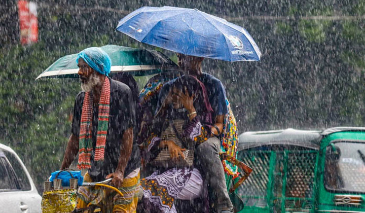 রাজধানীসহ ১৩ অঞ্চলে বজ্রসহ বৃষ্টির পূর্বাভাস