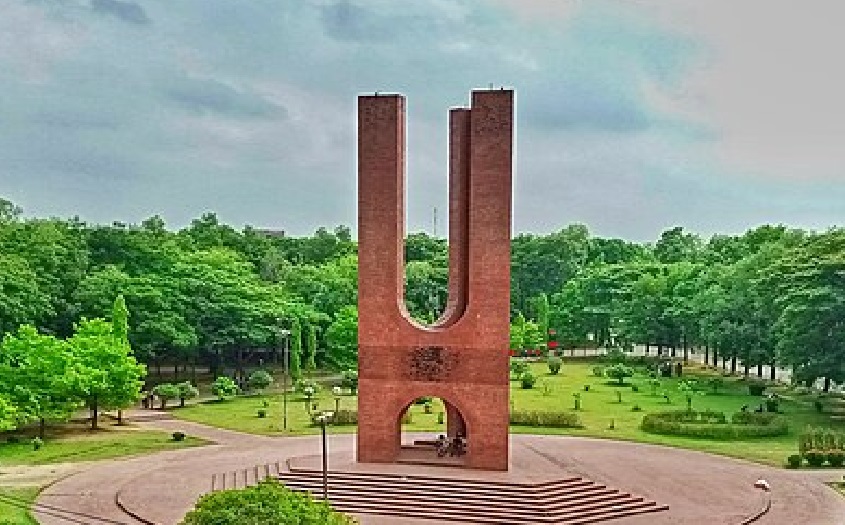 শিক্ষার্থীদের উপর হামলার ঘটনায় জাবি হল ছাত্রলীগের ভূমিকা