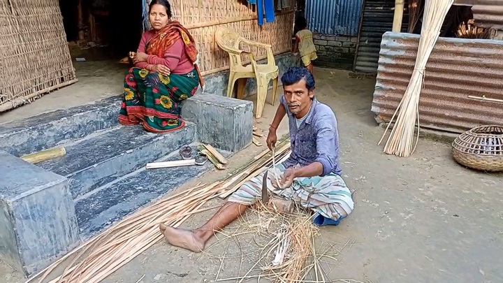 চুয়াডাঙ্গায় বাঁশ-বেত শিল্প বিলুপ্তির পথে