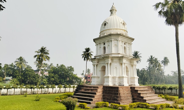 চুঁচুড়ার প্রিয়নগররের উদ্দেশ্য যাত্রা