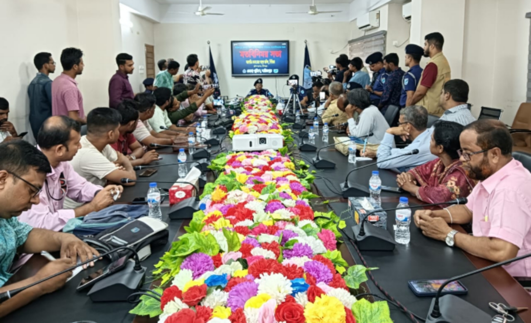 সাংবাদিকরা জাতীর বিবেক ও সমাজের দর্পণ: পুলিশ সুপার ফরিদপুর