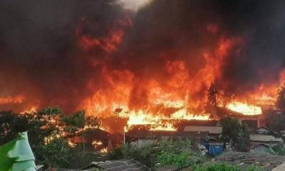 রোহিঙ্গা ক্যাম্পে ভয়াবহ অগ্নিকাণ্ডে শতাধিক ঘর পুড়ে ছাই, নিহত এক শিশু