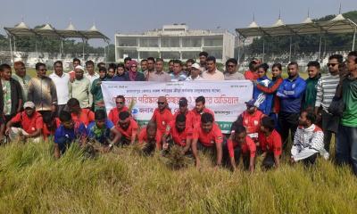 জামালপুরে আধুনিক স্টেডিয়ামের সংস্কার শুরু