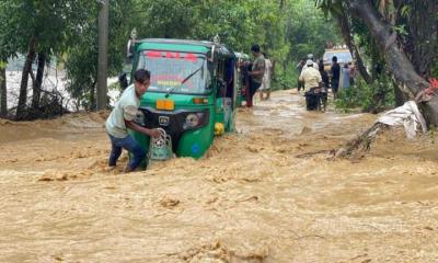 দেশব্যাপী বন্যায় মৃতের সংখ্যা বেড়ে ২৩