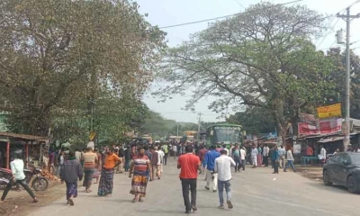 রাজশাহীতে টিসিবির কার্ড নিয়ে বিএনপির দুই গ্রুপে সংঘর্ষ, মহাসড়ক অবরোধ