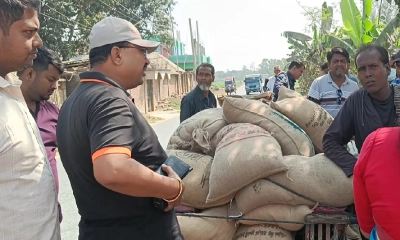 ১০০ টাকার ভাড়া মারতে গিয়ে আসামি ভ্যানচালক