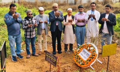 গাজীপুরের প্রবীণ সাংবাদিক বাদামীর কবর জিয়ারত