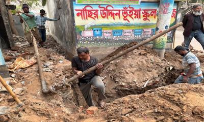 অবৈধ সংযোগ বিচ্ছিন্ন করতে তিতাসের অভিযান