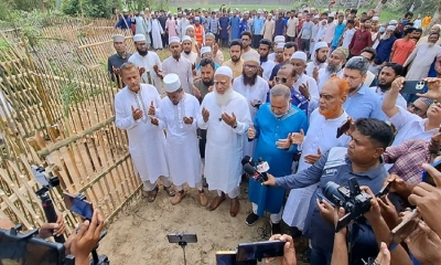 আছিয়ার কবর জিয়ারত করলেন জামায়াত আমির