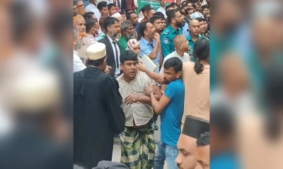 হামলা চালিয়ে আদালত চত্বর থেকে দুই আসামি ছিনতাই