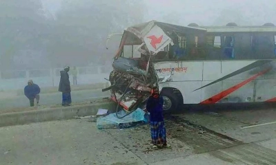 রংপুরে নৈশ কোচ ও মাহিন্দ্রার মুখোমুখি সংঘর্ষে নিহত ৫