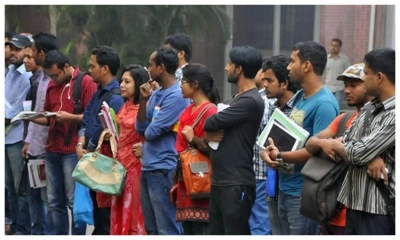 কর্মক্ষম জনগোষ্ঠী বাড়লেও, বাড়ছে না কর্মসংস্থান