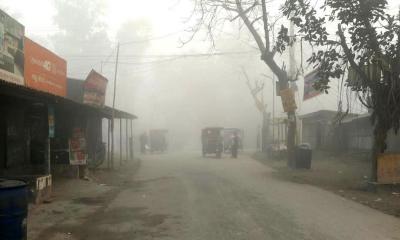 মৌসুমের সর্বনিম্ন তাপমাত্রায় জবুথবু নওগাঁবাসী