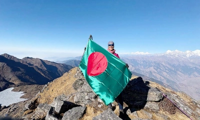 নারীর অভিযানে রঙিন দুনিয়া