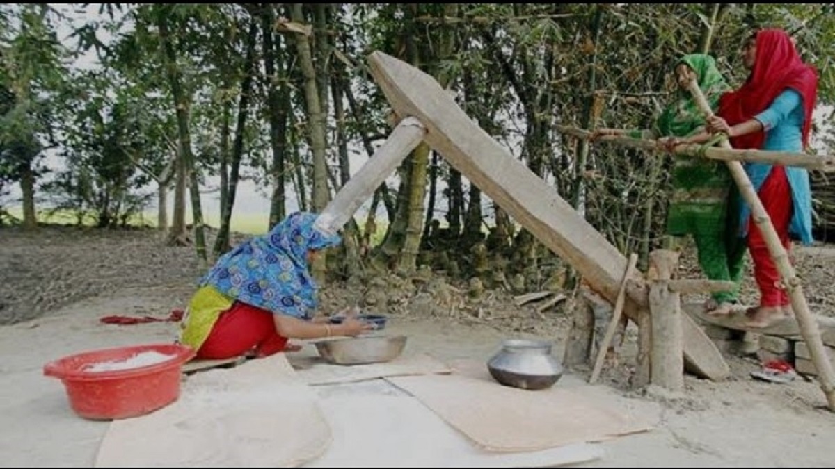 ধনবাড়ীতে বিলুপ্তির পথে গ্রাম-বাংলা‍‍’র ঐতিহ্য ঢেঁকি 