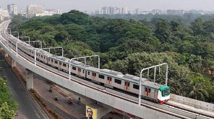 শুক্রবারেও মেট্রোরেল চালানোর প্রস্তুতি