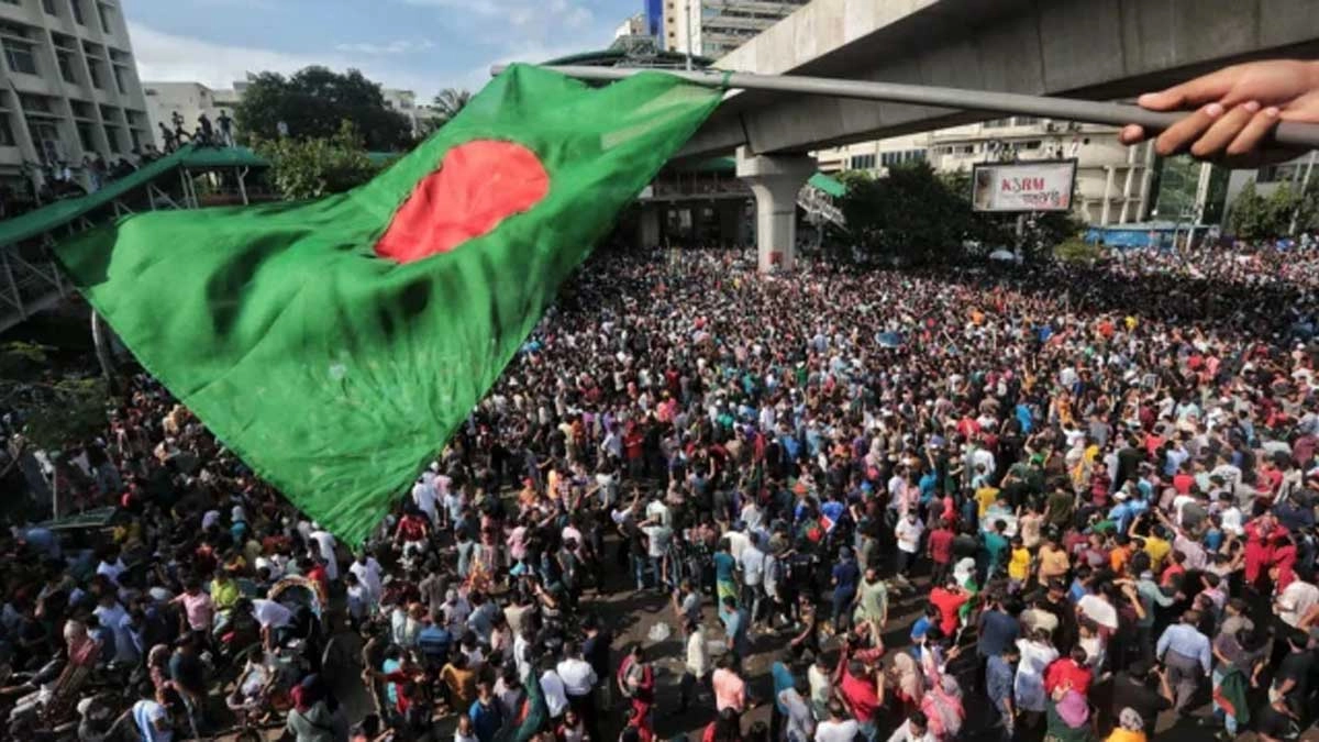 অস্পষ্ট লক্ষ্য নিয়ে ছয় মাসে নতুন ১৬ দল