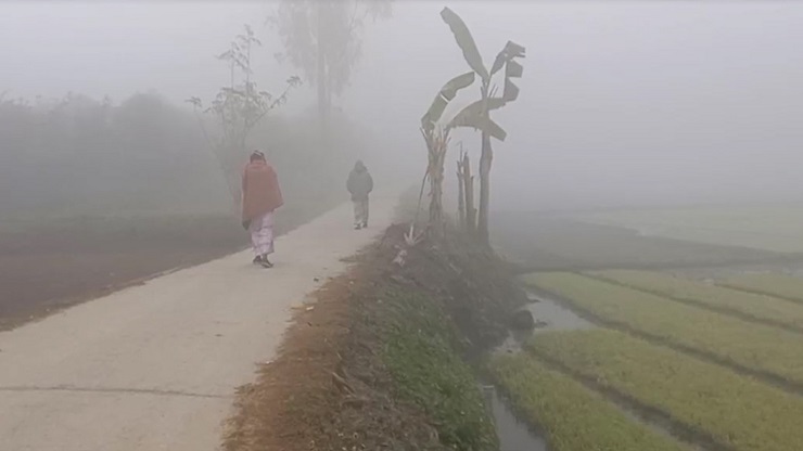 কনকনে শীতে কাঁপছে তেঁতুলিয়া