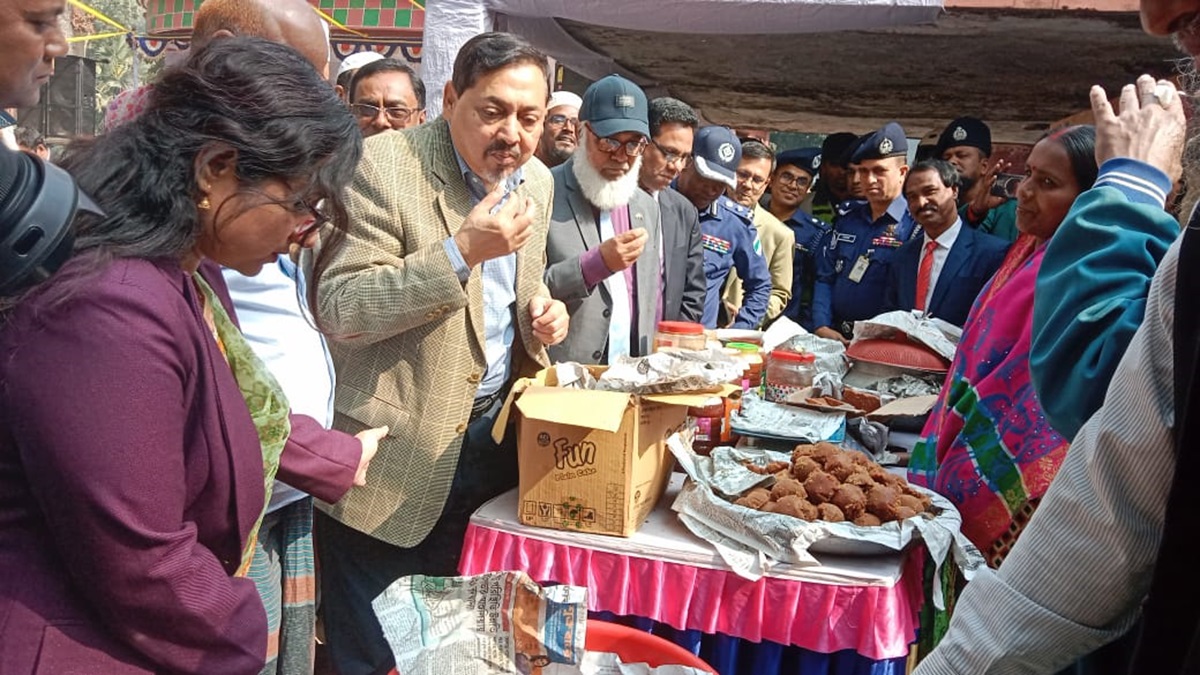 খেজুর গুড়ের ঐহিত্য রক্ষায় বেশি করে গাছ রোপণ করতে হবে: স্বরাষ্ট্র সচিব