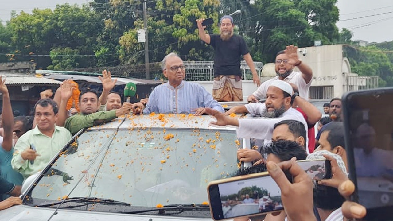 কাশিমপুর কারাগার থেকে জামিনে মুক্ত মাহমুদুর রহমান