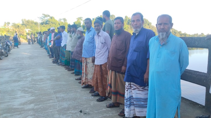 লোন নিয়েছে আ.লীগ নেতারা দুঃখে পড়েছে কৃষকরা