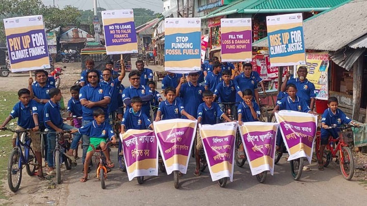 বাগেরহাটে প্রতিবাদী সাইকেল র‌্যালি